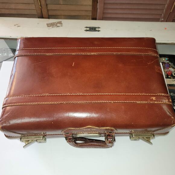 Leather suitcase briefcase VINTAGE handles Brown/tan stiitching 1940s - Picture 9 of 16